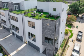 Newly Constructed Winsome Village - A Galleria Area